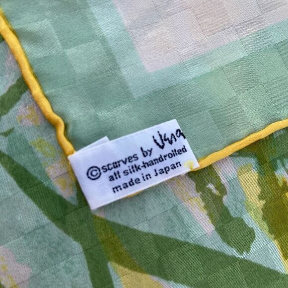 Vera Neumann Silk Scarf Wrap Featuring Scenic Japanise Outlook 25" - Picture 4 of 10